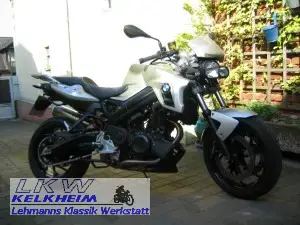 BMW F800R mit Wunderlich Sitzbank