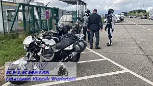 Zwischenstopp bei der Männer-Moped-Tour 2024