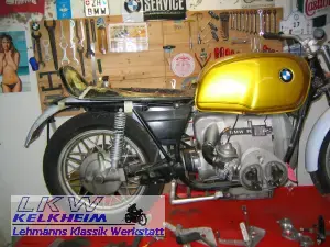 BMW R100RS mit provisorisch fixierten hinterem Alu-Kotflügel