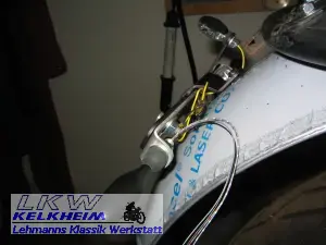 Hintere Ansicht auf den Kennzeichen- und Blinkerhalter für die BMW R100RS