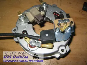 Pickup für die Zündung an das  BMW R100RS Lichmaschinengehäuse montiert