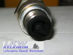 R26 verrußte Zündkerze
