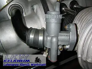 BMW R50/2 rechter Vergaser
