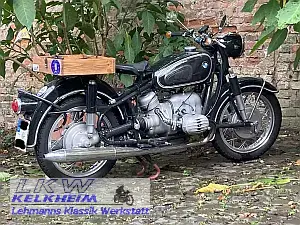 Die BMW R50/2 am Hotel in Meisenheim geparkt
