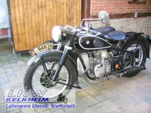 BMW R61 mit Beiwagen, Ansicht von links vorne