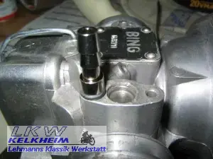 BMW R75/5 Vergaser mit Unterdruckanschluß