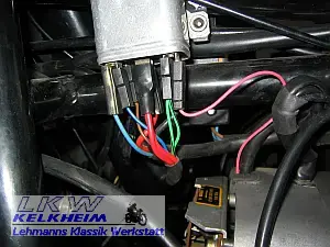 Anschuss der elektronischen Zündung am Startrelais