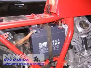 Ducati 900S2 mit FIAMM Batterie