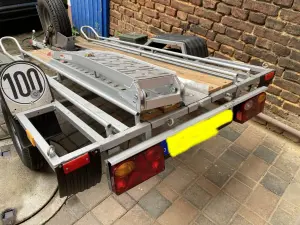 Saris ARBA 2000 Motorradanhänger Saris ARBA 2000 Motorradanhänger