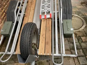 Saris ARBA 2000 Motorradanhänger Saris ARBA 2000 Motorradanhänger