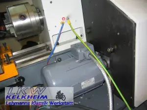 Drehmaschinenmotor mit geschirmtem FU-Kabel